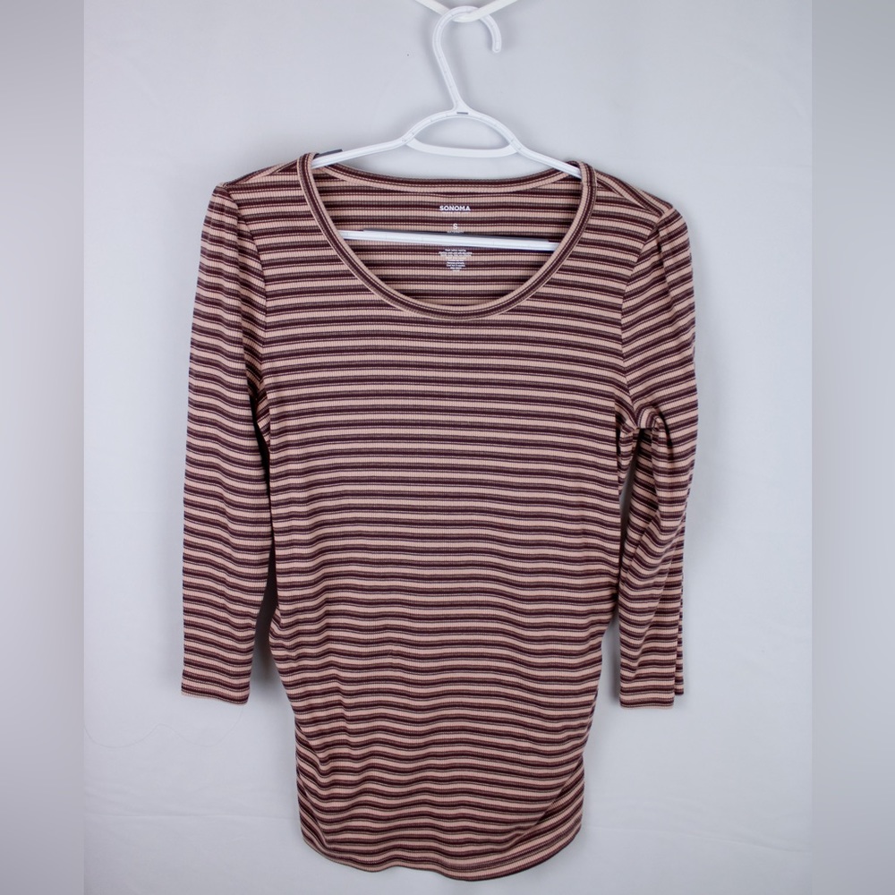 NWOT Sonoma maternity half sleeve shirt. Size small. Never worn.